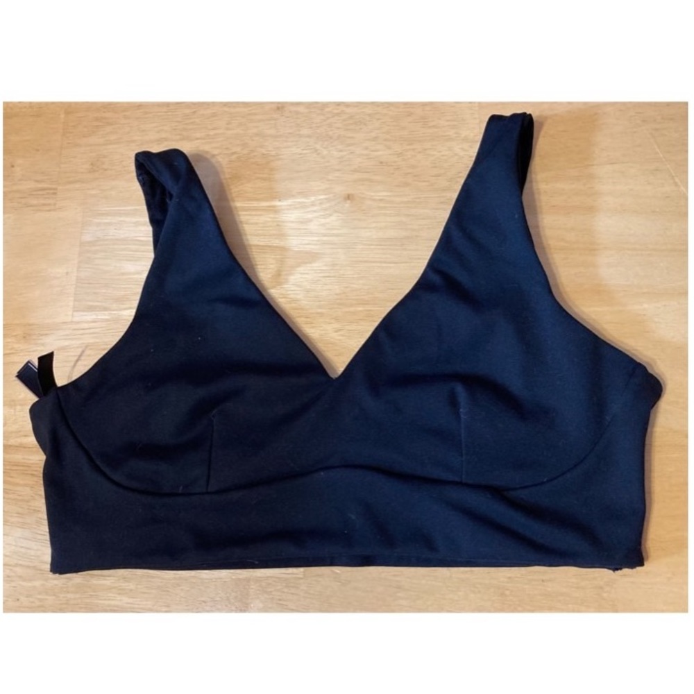 Victoria Secret sports bra